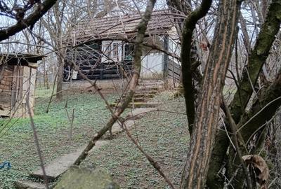 Teren Construcții intravilan de 1521 mp, în Platou