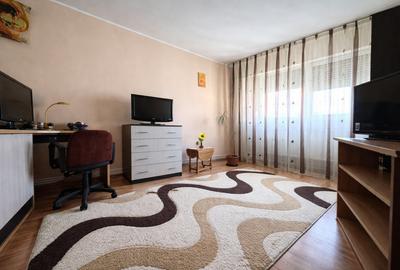Apartament cu 2 camere decomandat, mobilat în Micro 20 - 2