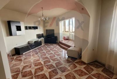 Apartament cu 5 camere de inchiriat in zona Vasile Aaron - 2
