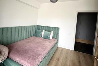 Apartament cu 3 camere decomandat, mobilat în 13 Decembrie - 7
