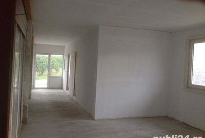 Spațiu comercial, de 500 mp, în Central - 7