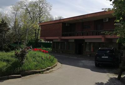 Casă individuală cu 12 camere cu Teren 1000 Mp în Central - 12