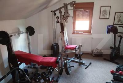 Casă cu 4 camere cu Teren 1241 Mp în Amați - 11