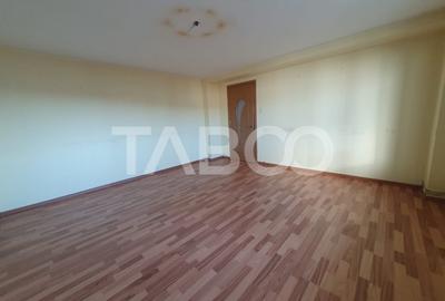 Apartament 3 camere decomandat 80 mp + 2 balcoane zona Teiului - 4