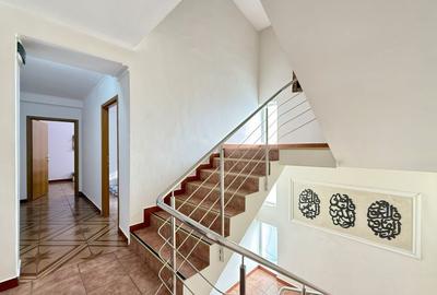 Vila P+2, construita in 2010 | Andronache, Sector 2 - 17