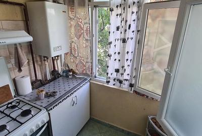 Apartament cu 2 camere decomandat în Steaua