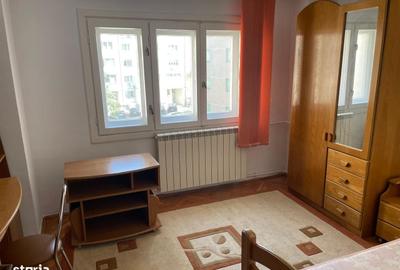 Apartament cu 3 camere în Centrul Civic
