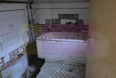 Casă individuală cu 4 camere cu Canalizare în Central - 10