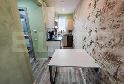 Apartament cu 3 camere decomandat, mobilat în Central - 1