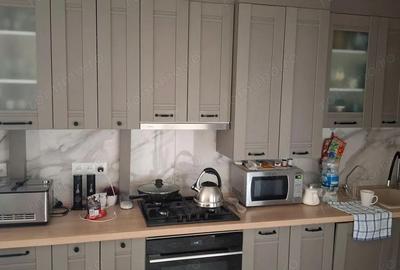 Apartament cu 3 camere în Brâncoveanu