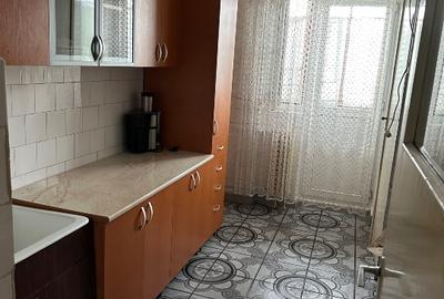 Apartament cu 3 camere decomandat în B-dul București - 5