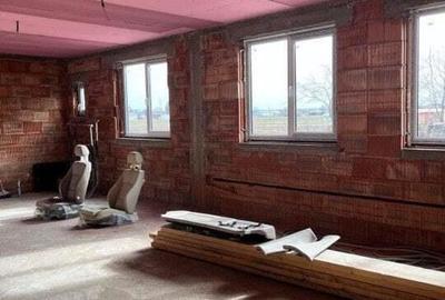 Casa la rosu, 300 mp, 31 ari de teren, Maneuti-Fratautii Vechi - 4