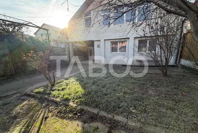 Casa de vanzare 4 camere 160 mpu teren liber 146 m zona Cetatii - 1
