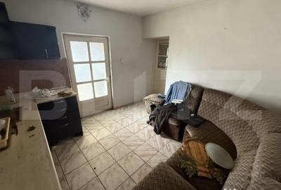 Casă cu 3 camere cu Teren 2400 Mp în Livada - 1