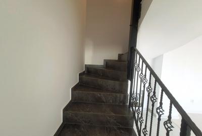 Casă cu 4 camere cu Canalizare în Haliu - 9