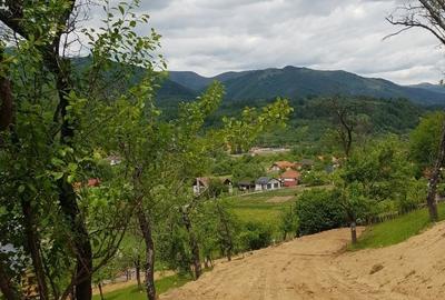 Teren de 4120 mp, în Valea - 4