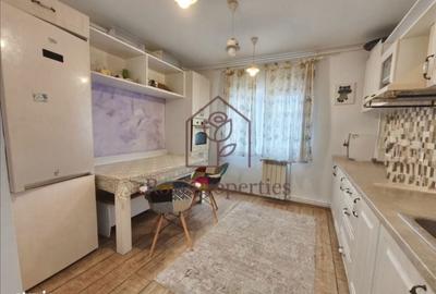 Apartament cu 3 camere decomandat în Exterior Vest - 8