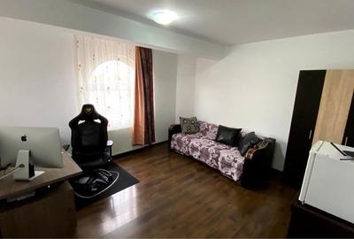 Apartament cu 3 camere în Central - 6