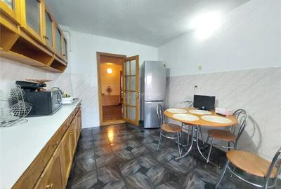 Apartament cu 4 camere decomandat în Transilvaniei - 15