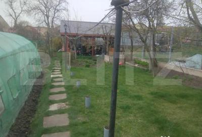 Casă cu 4 camere cu Canalizare în Dâmbul Rotund - 1
