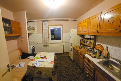 Apartament 2 camere - Zona  Buziasului - 3