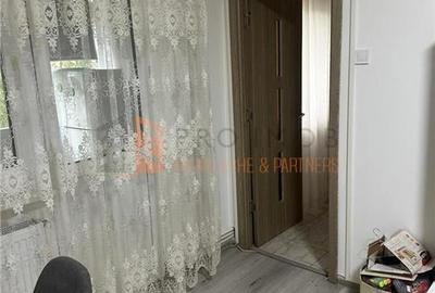 Apartament 2 camere cf 2 semidecomandat zona Micro 14 Apartament 2 camere cf 2 semidecomandat zona Micro 14 - 3