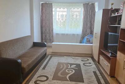 Vand apartament cu 2 camere in Deva, zona Lalelelor, etaj 3, bloc de 4 etaje, 54 mp, mobilat Vand apartament cu 2 camere in Deva, zona Lalelelor, etaj 3, bloc de 4 etaje, 54 mp, mobilat - 2