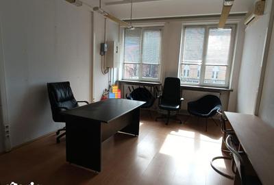 Spațiu comercial, de 22 mp, în Militari