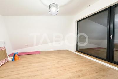 Duplex cu 5 camere cu Canalizare în Făget - 10