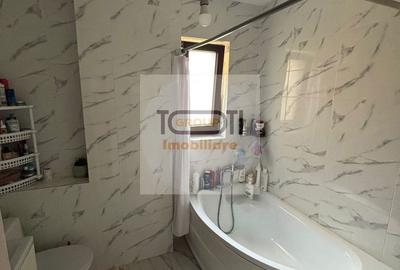 Apartament cu 3 camere semidecomandat în Miroslava - 1