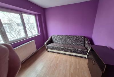 Apartament cu 2 camere decomandat în Obor