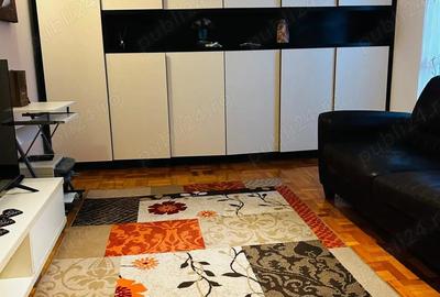 Apartament cu 3 camere decomandat în Titan - 1