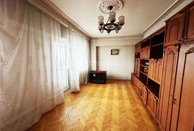 Gara - apartament cu 3 camere decomandat, vedere impresionanta