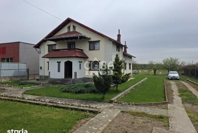 Casă cu 5 camere cu Teren 2400 Mp în Dragomirești - 2