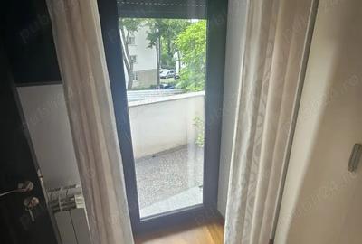 Apartament cu doua camere de inchiriat in zona liceului electrocontact ,scoala nr7 - 1