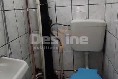 Apartament cu 3 camere, mobilat în Central - 1