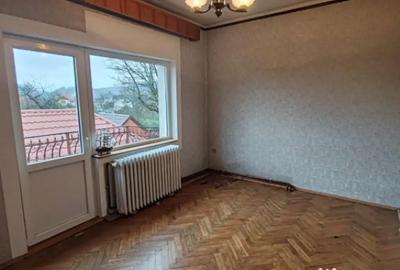 Casă cu 4 camere cu Teren 1338 Mp în Central - 7