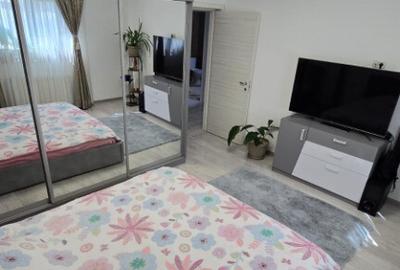 Casă cu 5 camere cu Teren 349 Mp în Valu lui Traian - 2