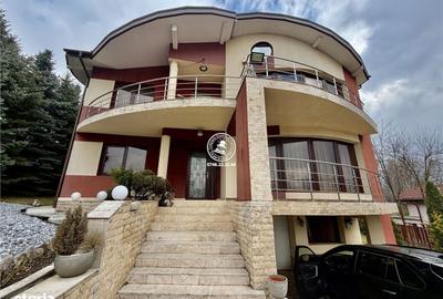 Casă cu 4 camere cu Garaj în Bucium - 2