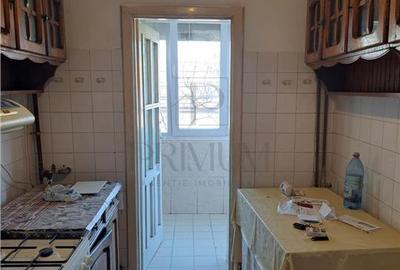 Apartament cu 3 camere decomandat, mobilat în Lipovei - 2