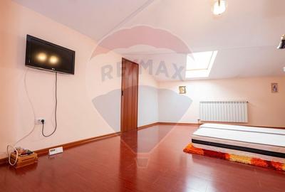 Casa 5 camere + spatiu comercial  zona centrala - 10