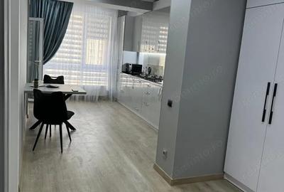 Garsonieră decomandată în Central