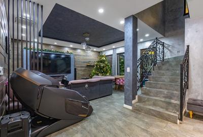 Casă individuală cu 5 camere cu Piscina în Dumbrăvița - 11