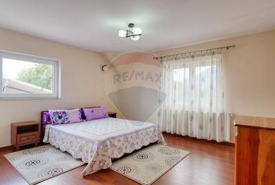 Vila cu potential in Zarnesti - 10 camere, curte mare - 41