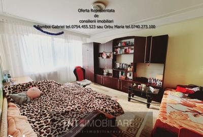 Apartament cu 3 camere decomandat în Tătărași - 10