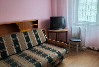 Apartament cu 3 camere semidecomandat în Zimbru - 2