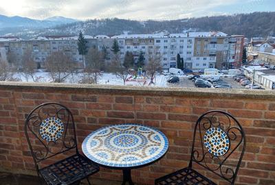 Apartament cu 2 camere decomandat în Piața Centrală - 6