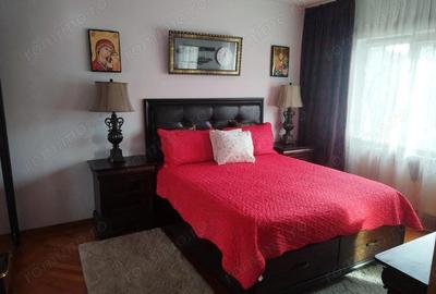 Apartament cu 3 camere semidecomandat în Circumvalațiunii