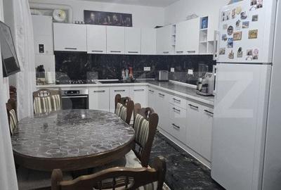 Casa cu 4 camere, 160mp, Paulian - 1