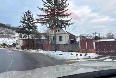 Casă cu Teren 780 Mp în Moșna - 1
